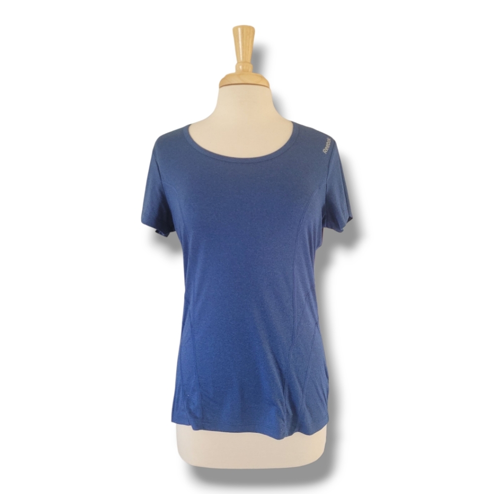 Reebok Round Neck Blue Basic T Shirt. Size M